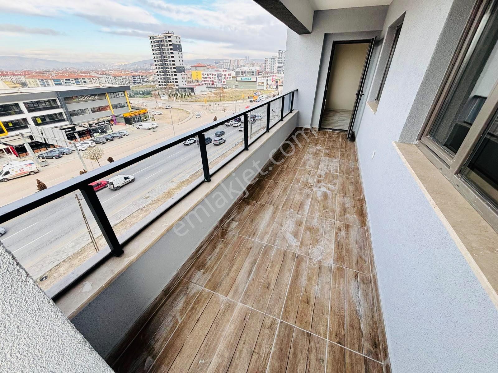 Beyler'den Yeşilova Lokasyon Eryaman'da Arakat Cadde Cephe 2+1 ! - Görsel 35