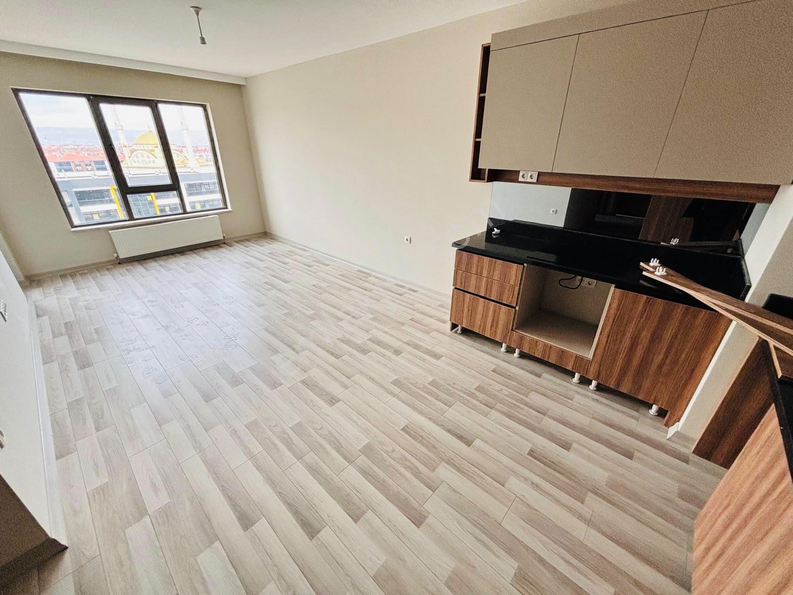 Beyler'den Yeşilova Lokasyon Eryaman'da Arakat Cadde Cephe 2+1 ! - Görsel 22