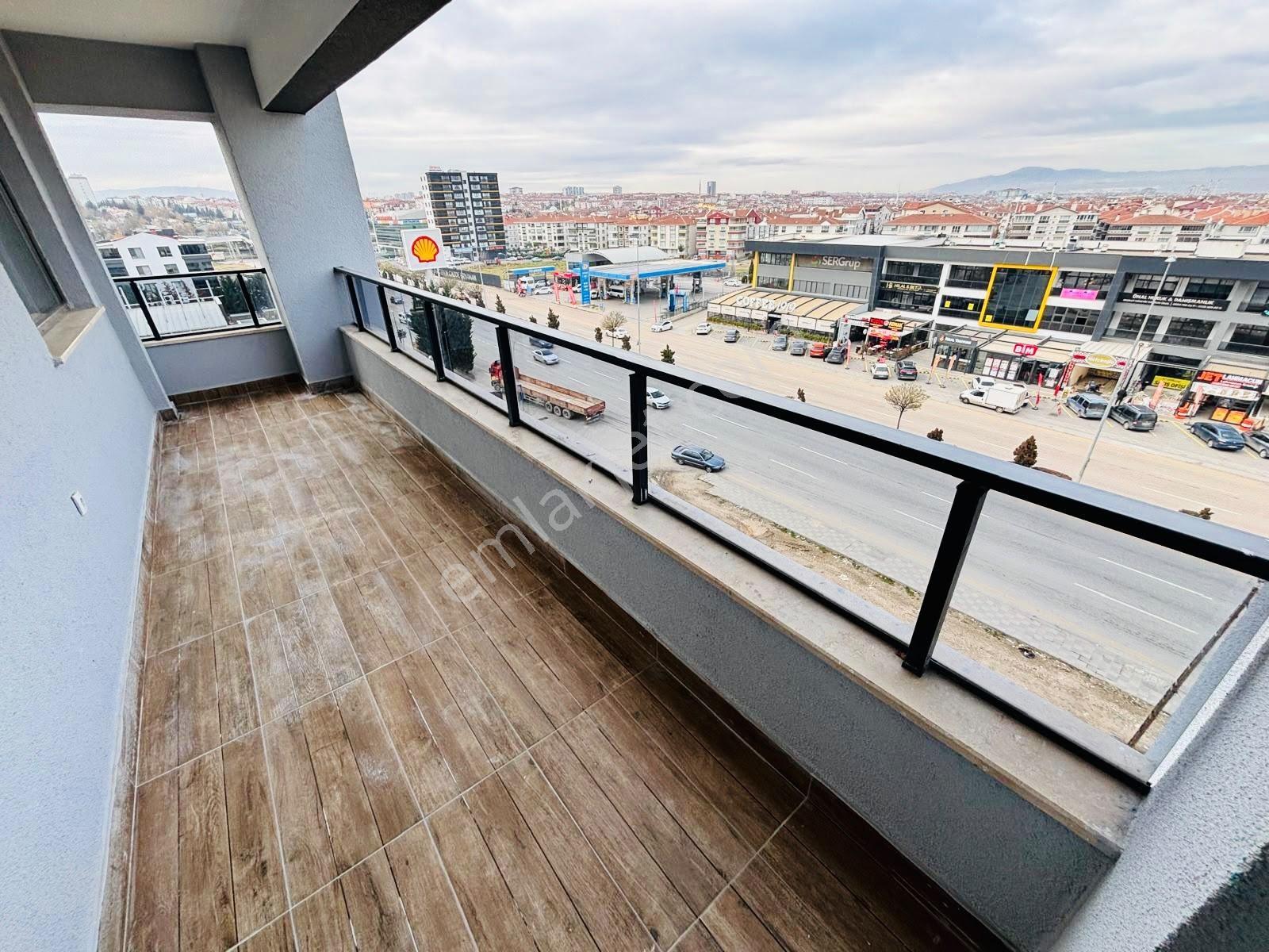 Beyler'den Yeşilova Lokasyon Eryaman'da Arakat Cadde Cephe 2+1 ! - Görsel 7