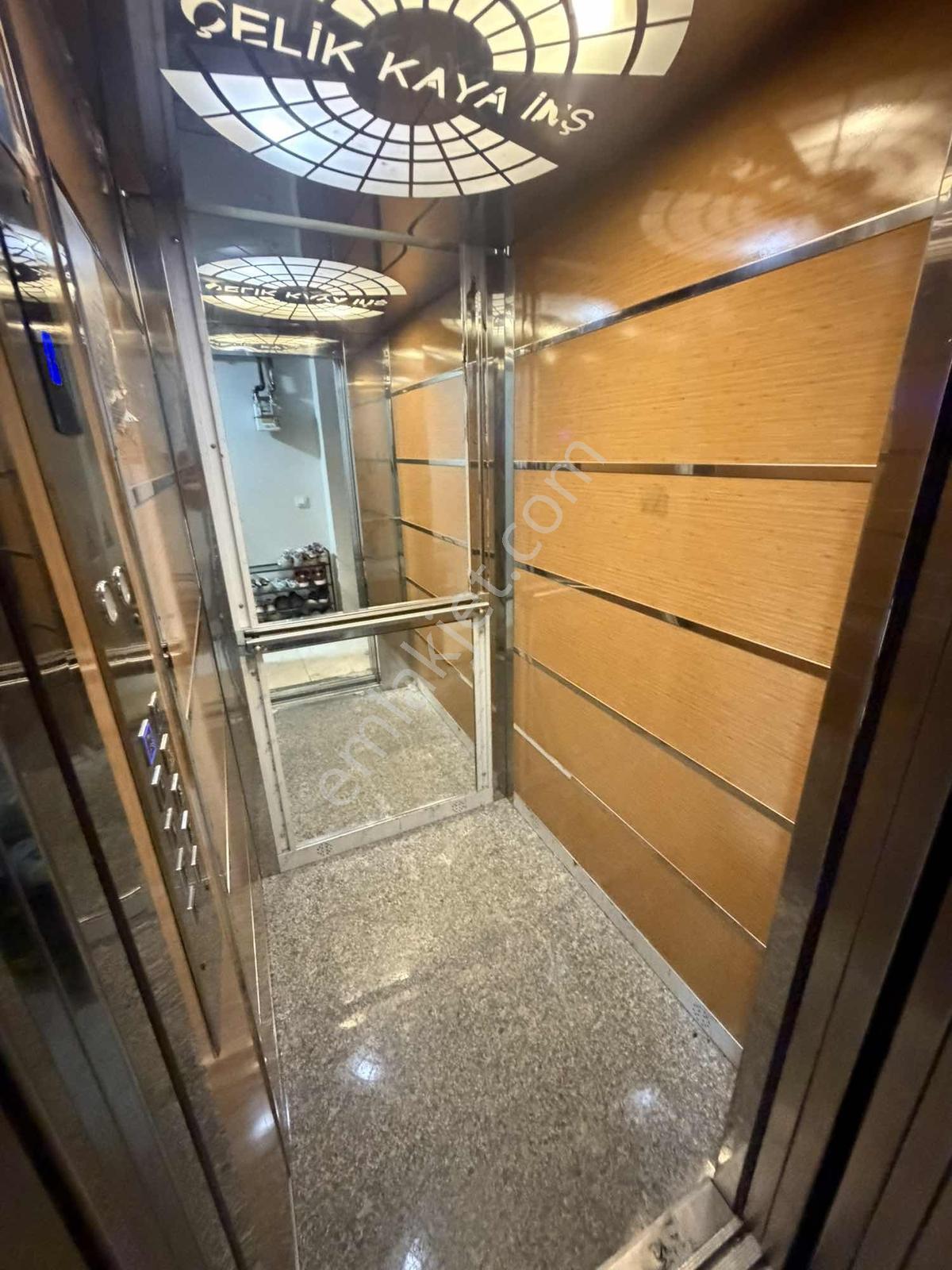 Silah Tarağa Tüneli Girişinde, Asansörlü, Balkonlu 2+1 Kiralık - Görsel 17