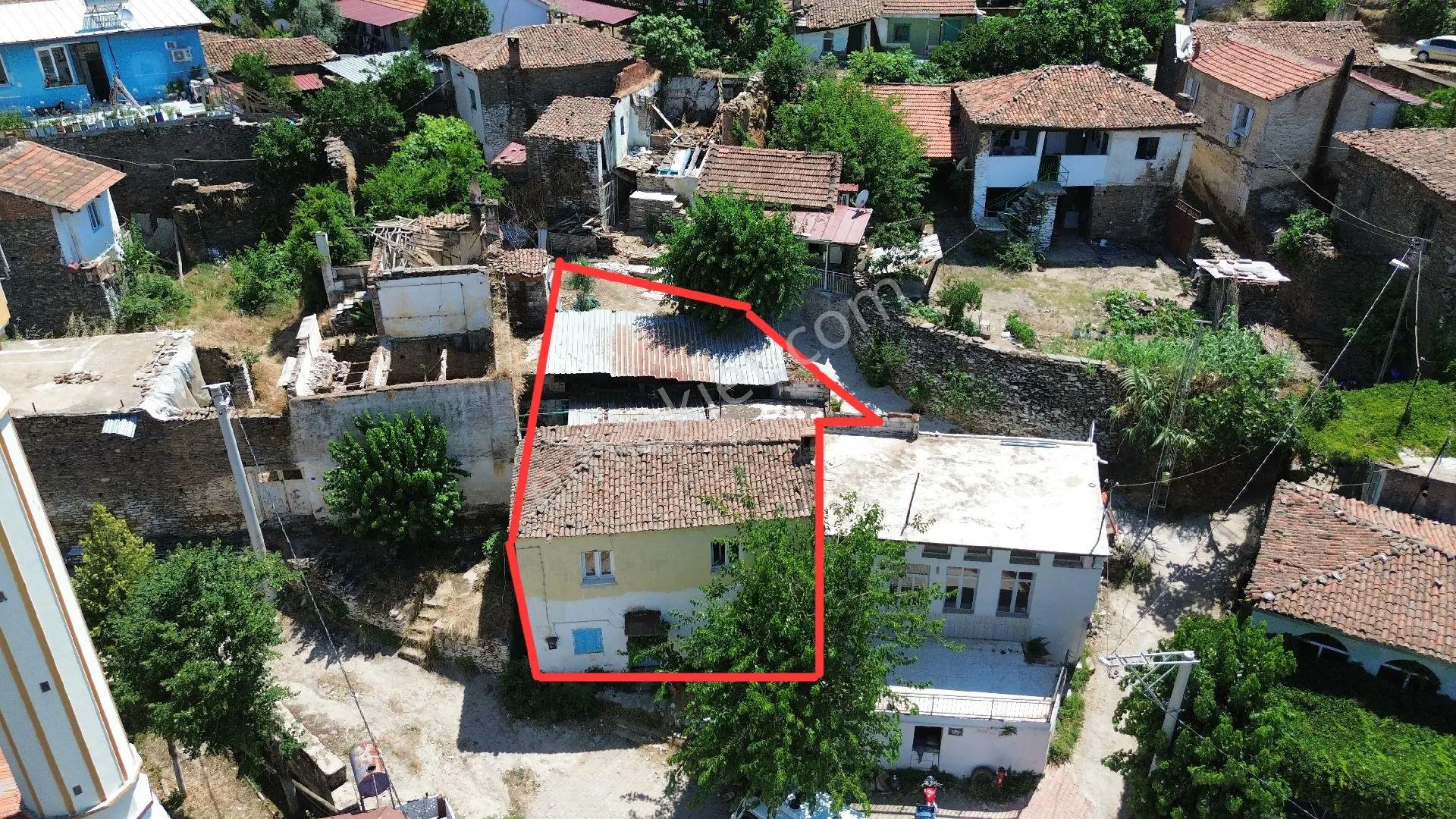 İzmir Tire Sb Emlak'tan Çiniyeri Mah. Satılık Köy Evi - Görsel 2