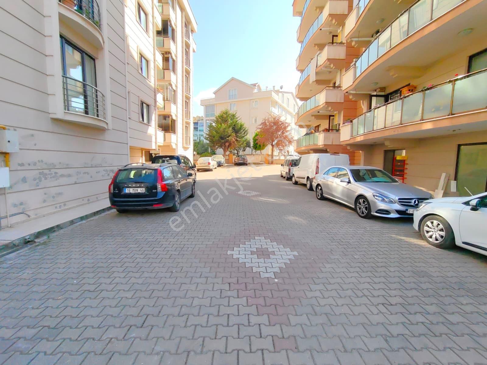 Mudanya Halitpaşda Kiralık 3+1 Arakat Daire - Görsel 17
