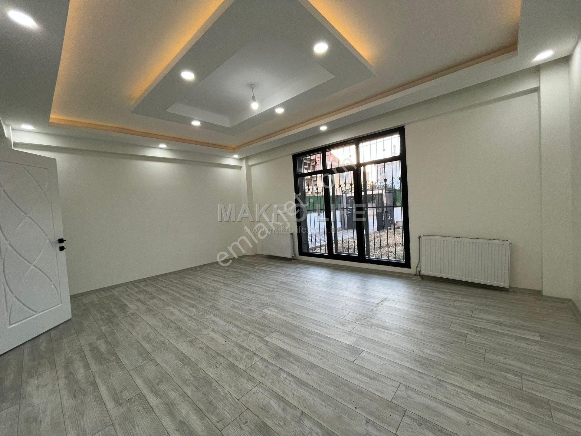 Bağcılar Toptancılarda 2 Katlı Sıfır Yaşında 3+1 Villa - Görsel 3