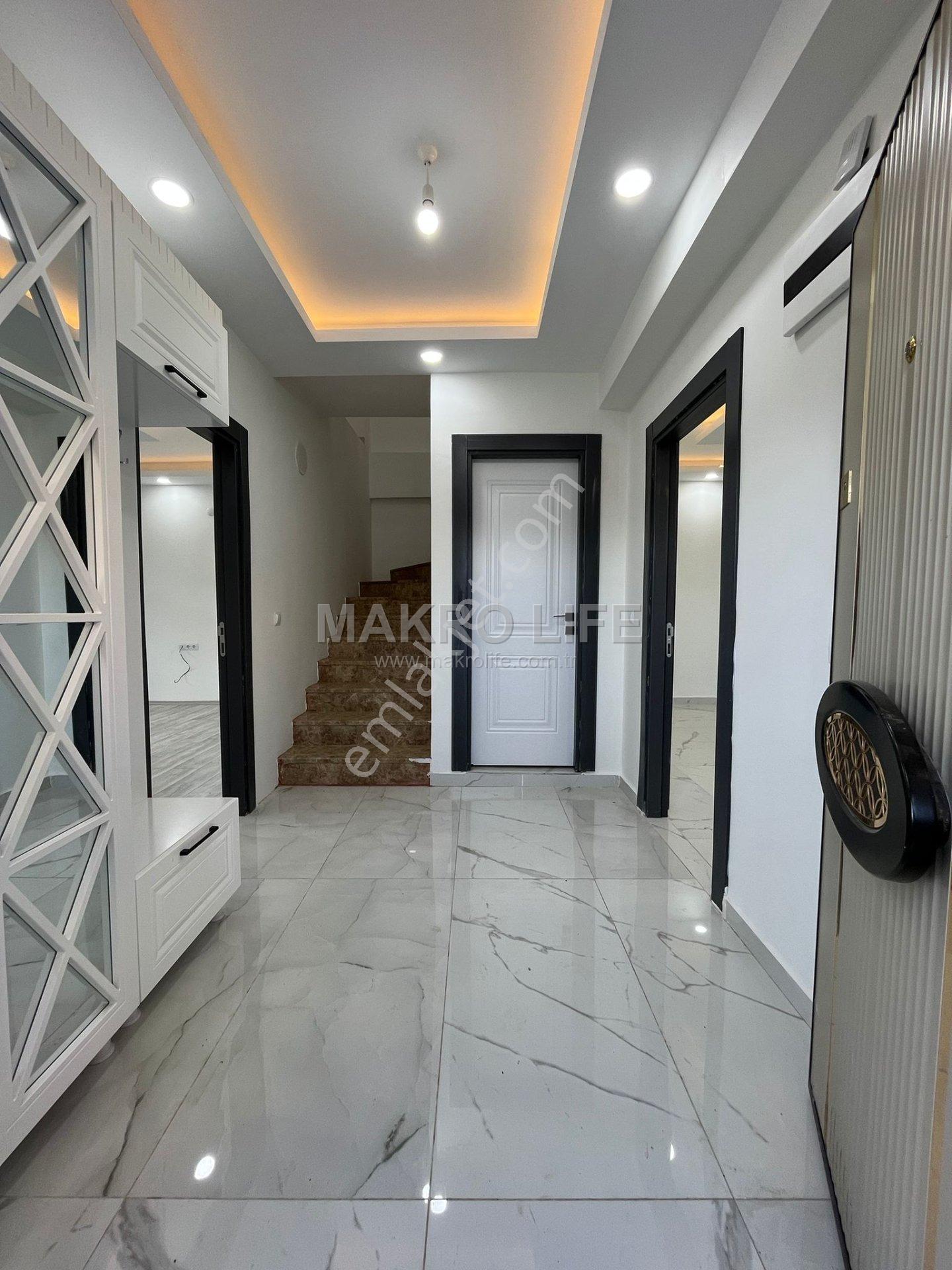 Bağcılar Toptancılarda 2 Katlı Sıfır Yaşında 3+1 Villa - Görsel 10