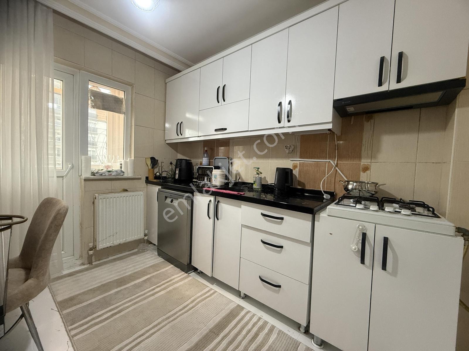 Beyoğlu'ndan Saray Merkezde Full Yapılı Arakat 3+1 Fırsat Daire - Görsel 18