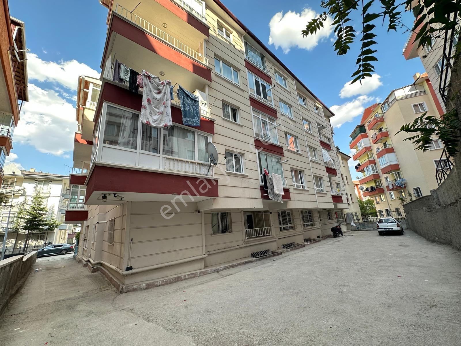 Alsancak'ta 3+1 Ful Yapılı Ters Dubleks 3+1 Yüksek Giriş - Görsel 29