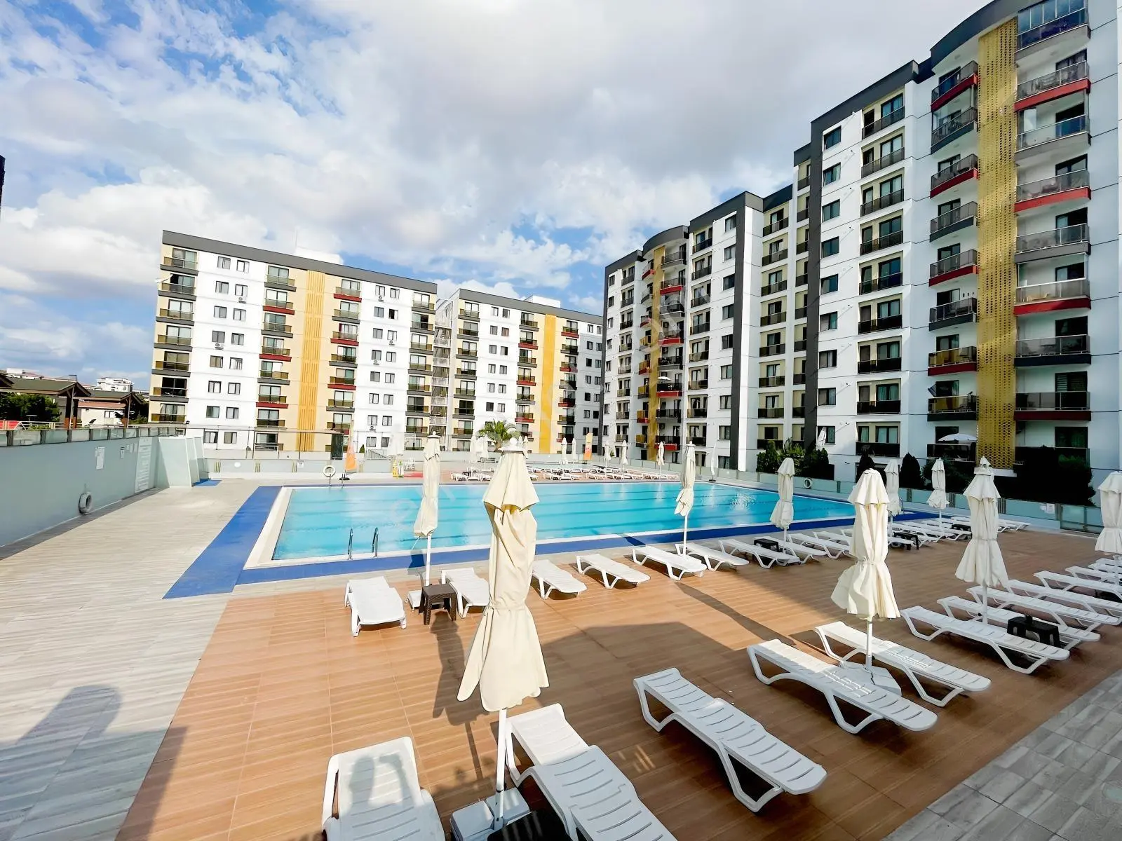 Sancaktepe Dorelife Kiralık 4+1 Giriş Kat Daire Halil Güler