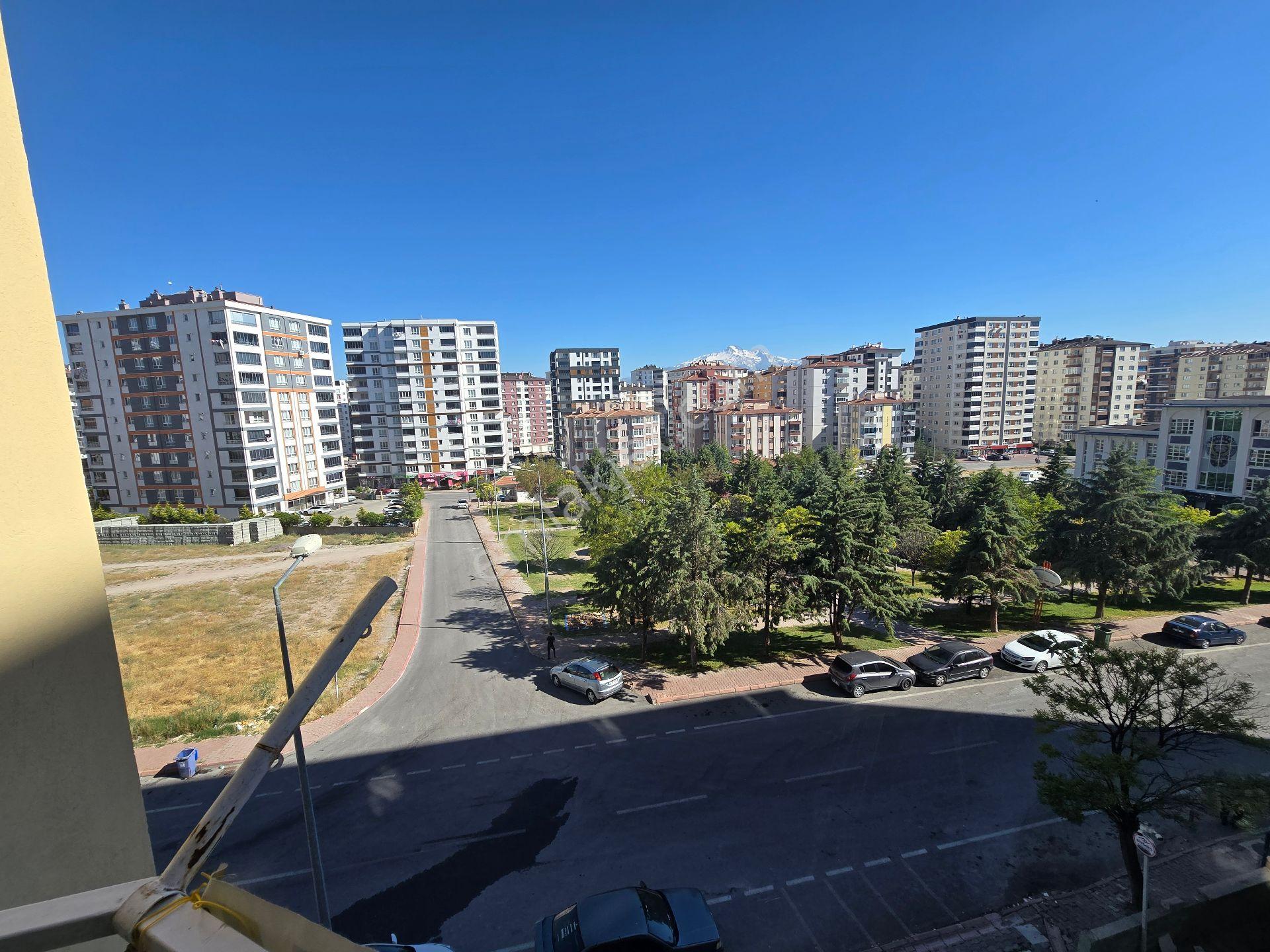 Erkilet/osmangazi Mh. De 3+1 Üçcepheli Kiralık Daire - Görsel 17