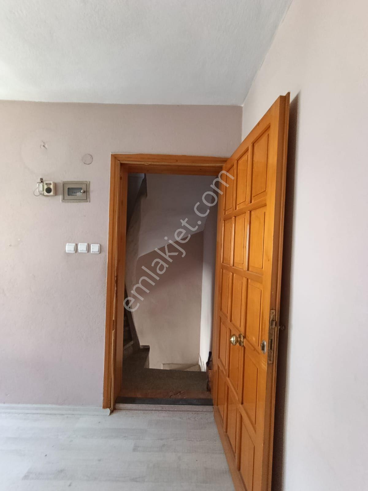 Yeşil Mahallede, Yeni Devlet Hastanesi Yakınında Müstakil Tadında 2+1 Kiralık Daire - Görsel 20