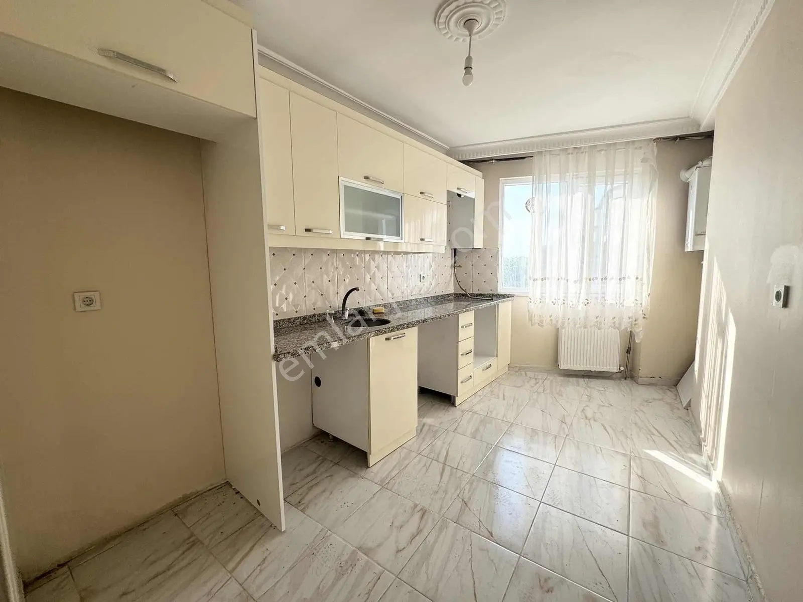 Yoldaş İnş Kiralık 2+1 2.kat 85 M2 Yeni Evli Ve Memura Daire - Görsel 6