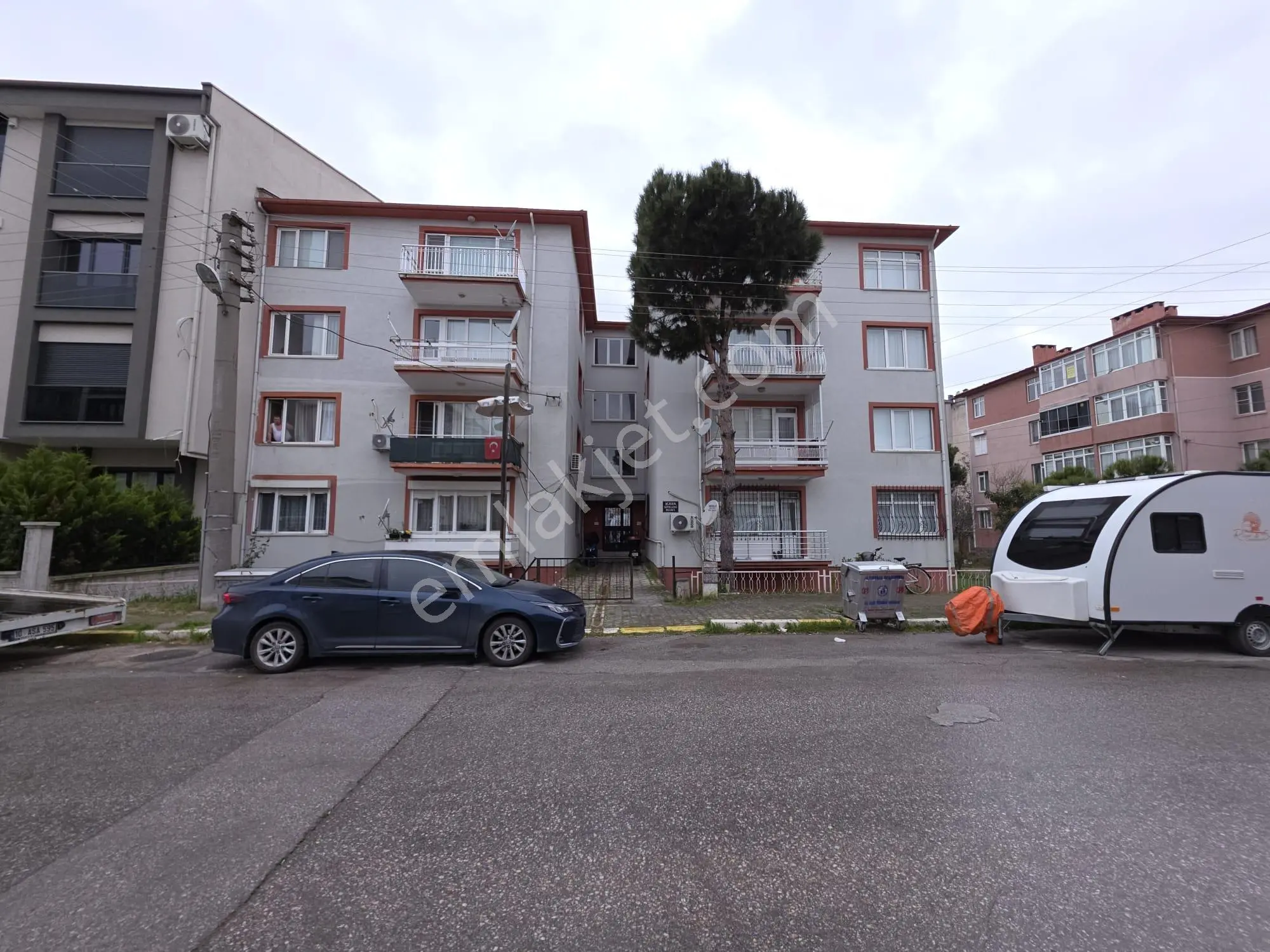 Balıkesir Altıeylül Bahçelievler De Demirdağ Emlak Tan 2+1 Kombili Ara Kat Daire. - Görsel 8