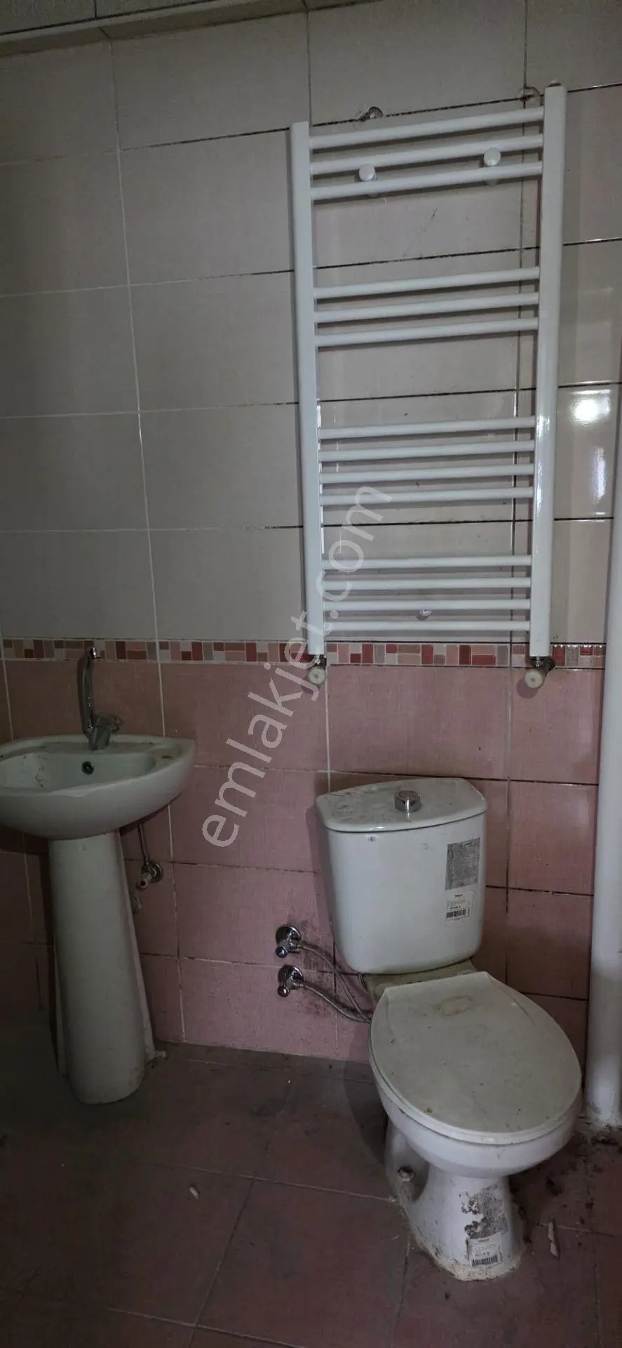 Hasan Basri Çantay Mahallesi 1 Nolu Sağlık Ocağı Yanı Kiralık Daire - Görsel 6