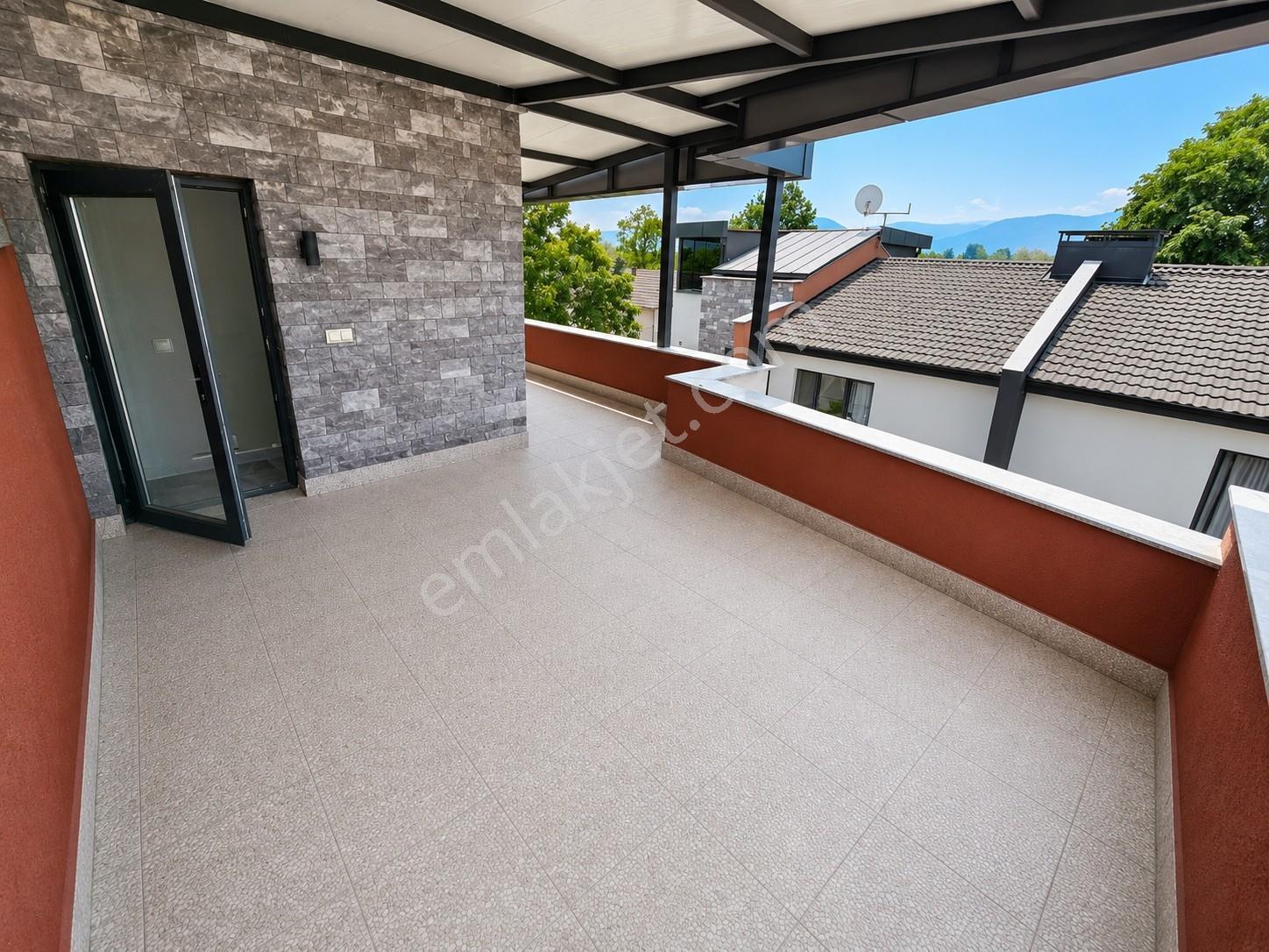 Hak Emlaktan Darıcı Mahallesinde Kiralık 4+1 Ultra Lüks Villalar - Görsel 13