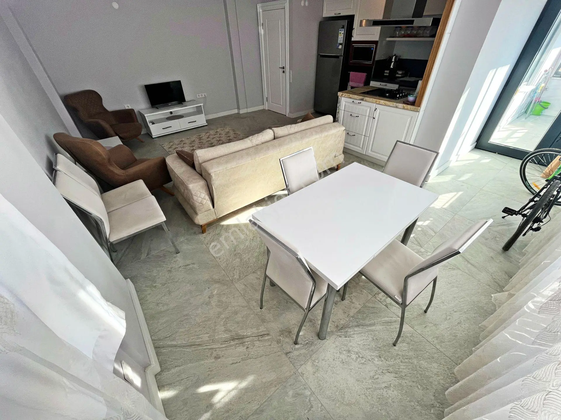 Aktiften Akçay'da Satılık Mekrezi Konumda Lüx Denize 400mt Doğalgazlı 2+1 Daire - Görsel 9