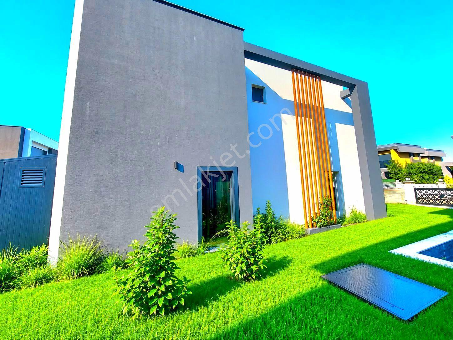 Güzelçamlıda Plaja Yakın Özel Havuzlu Tek Müstakil Villa - Görsel 9