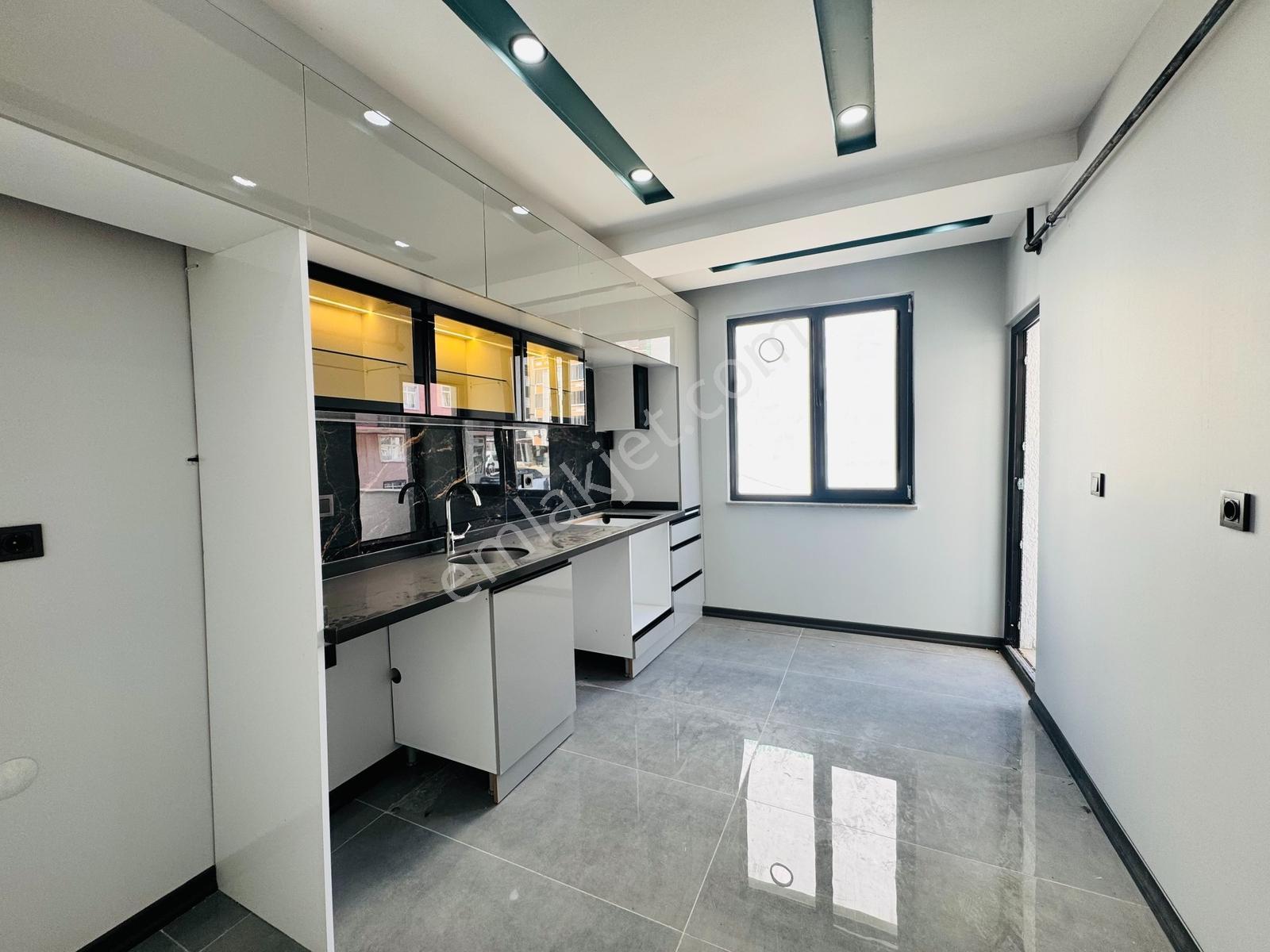 Güven'den Hastaneye Yakın Yerden Isıtmalı,k.otoparklı 2+1 Daire - Görsel 22