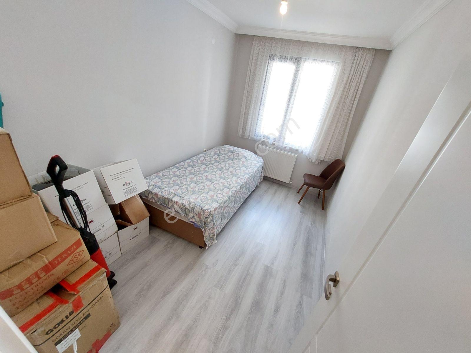 İkizçay'da, Ön Cephe Ayrı Mutfaklı Ebeveyn Banyolu 2+1 Daire - Görsel 10