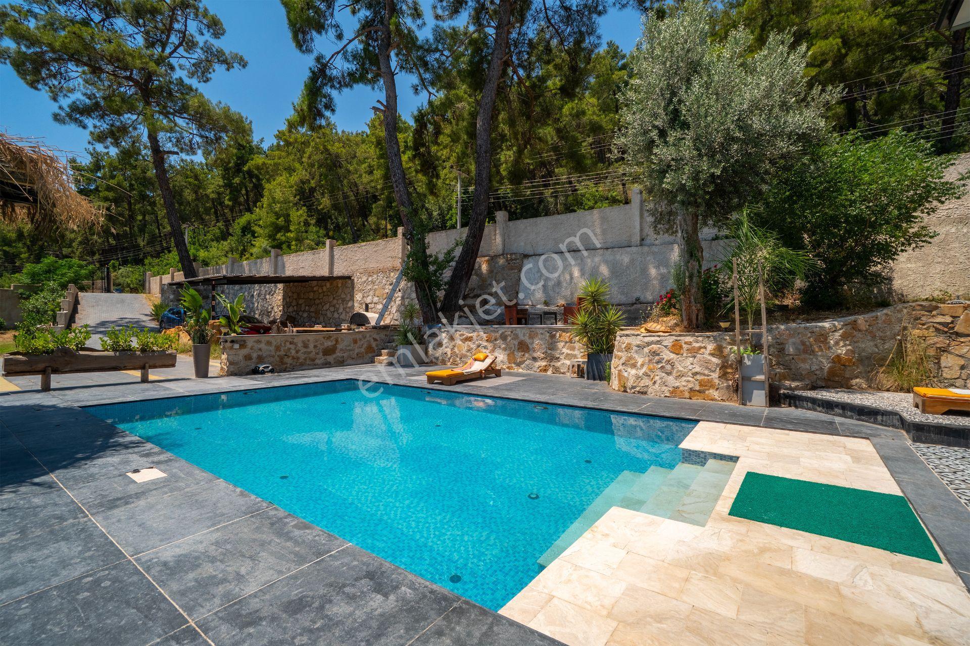 Yazır Köyü Olimpos Civarı Müstakil Villa Ve 1700 M2 Arazi - Görsel 4