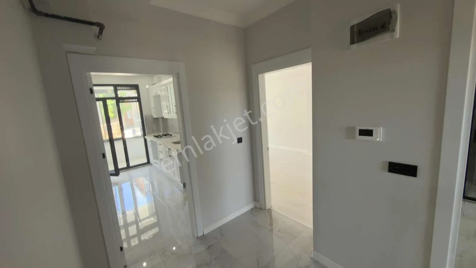 Tarcanlar'dan Kartepe Ataevler Mah. 2+1 Sıfır Kiralık Daire - Görsel 3