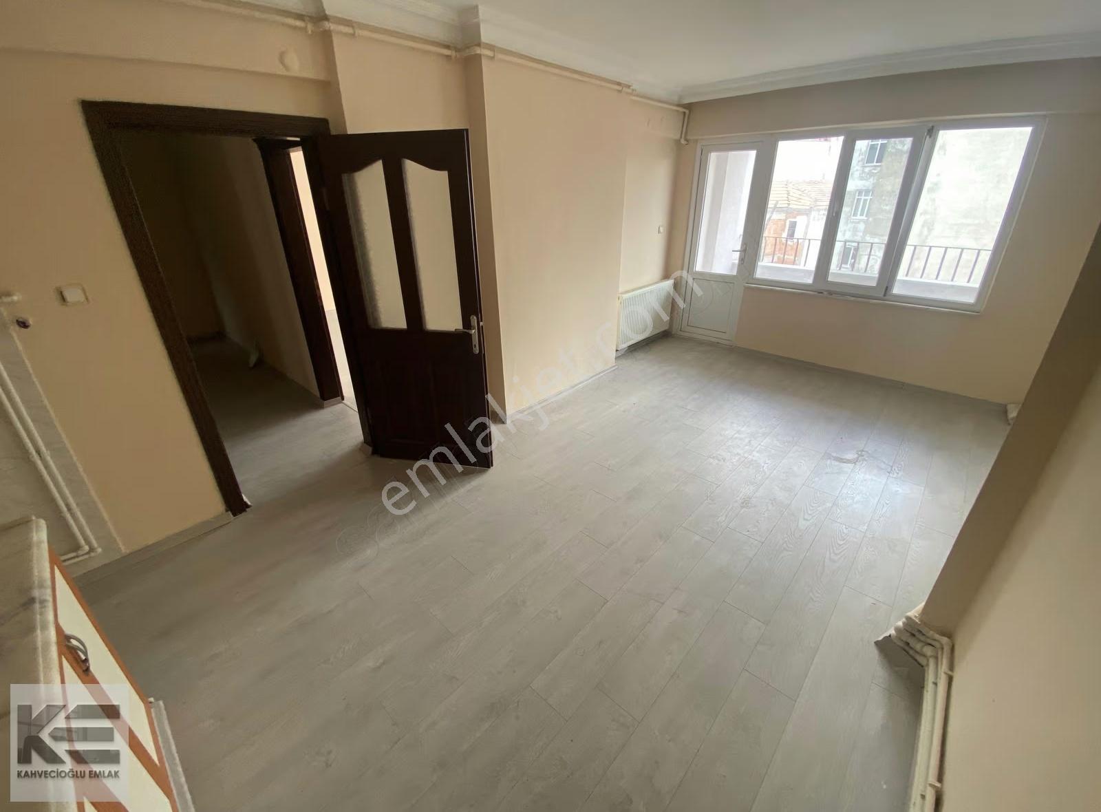 Kahvecioğlu Emlak'tan Çilhane Mah.asansörlü 3+1 Kiralık Daire - Görsel 4