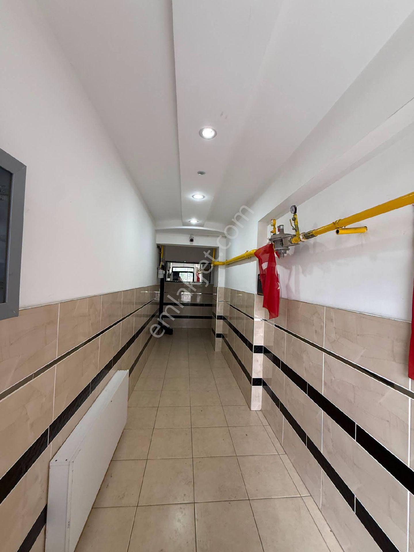 Samsun İlkadım Kışla Mahallesi'nde Kat Tapulu Ebeveyn Banyolu 3+1 Satılık Daire - Görsel 4