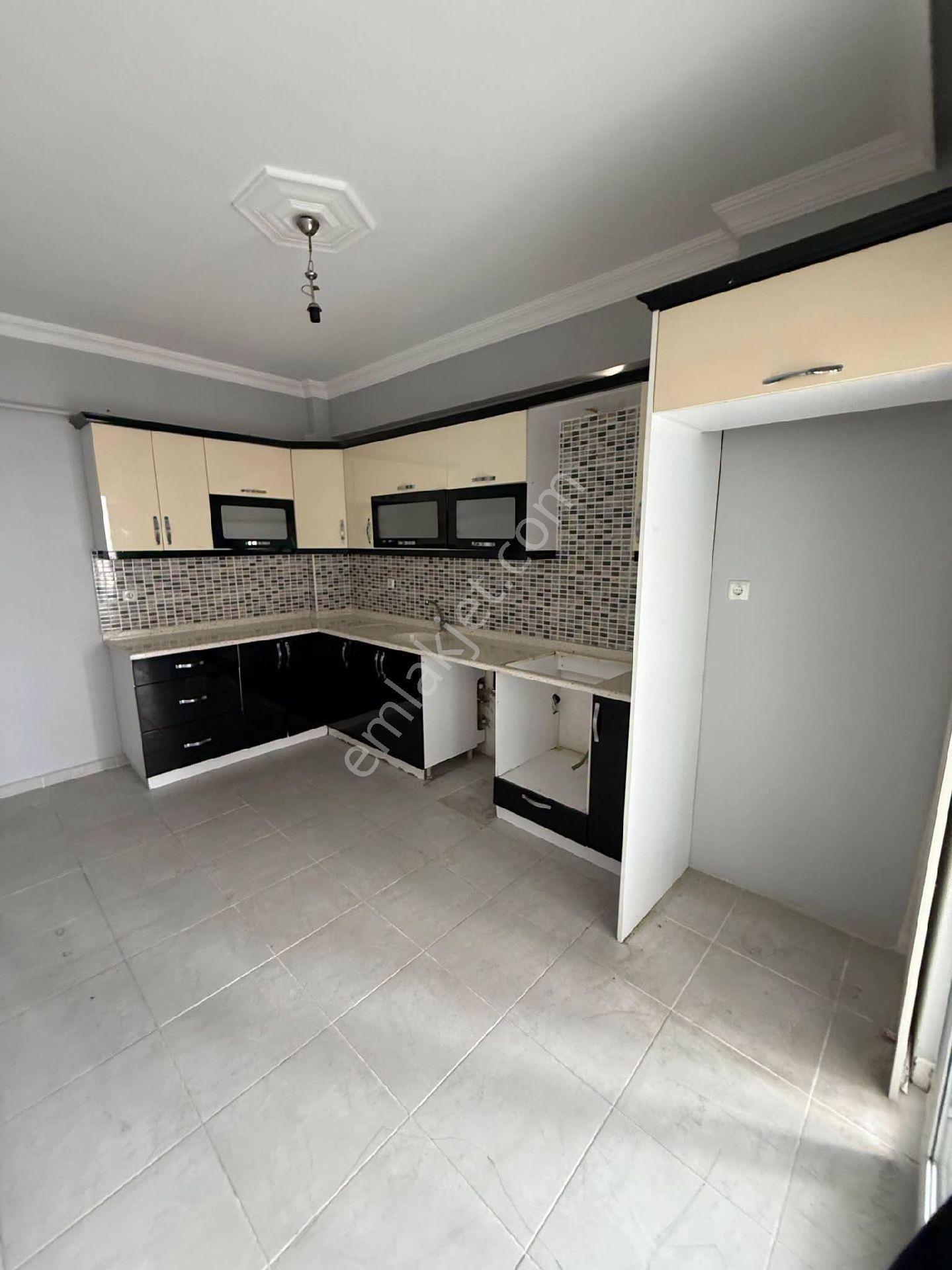 Samsun İlkadım Kışla Mahallesi'nde Kat Tapulu Ebeveyn Banyolu 3+1 Satılık Daire - Görsel 20