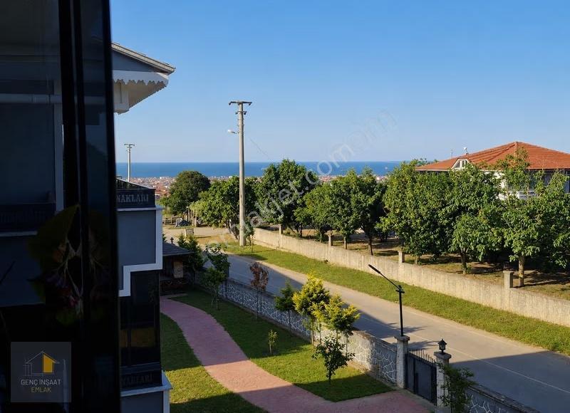 Karasu' Da Muhteşem Deniz Manzaralı Ebeveyn Banyolu 3+1 Daire