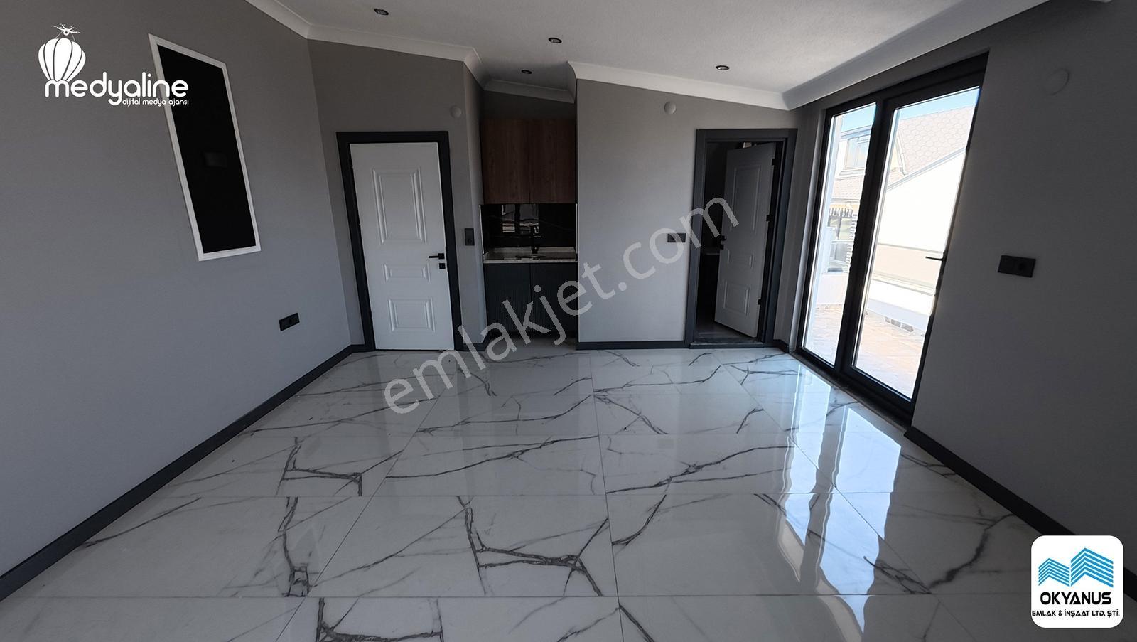 Şık Mutfak Dolaplı Geniş Bahçeli Denize Çok Yakın Konumda Villa - Görsel 6
