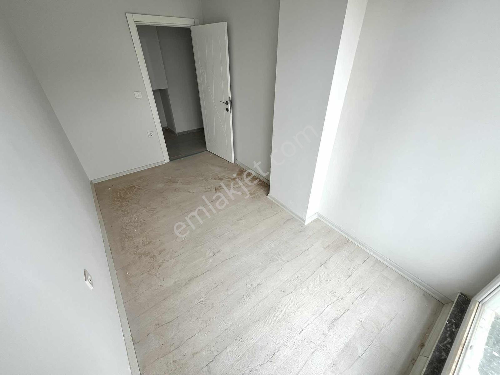 Sıfır İskanlı 3+1 Full Kredili Tramvaya 800 M Eminevim'e Uygun - Görsel 32
