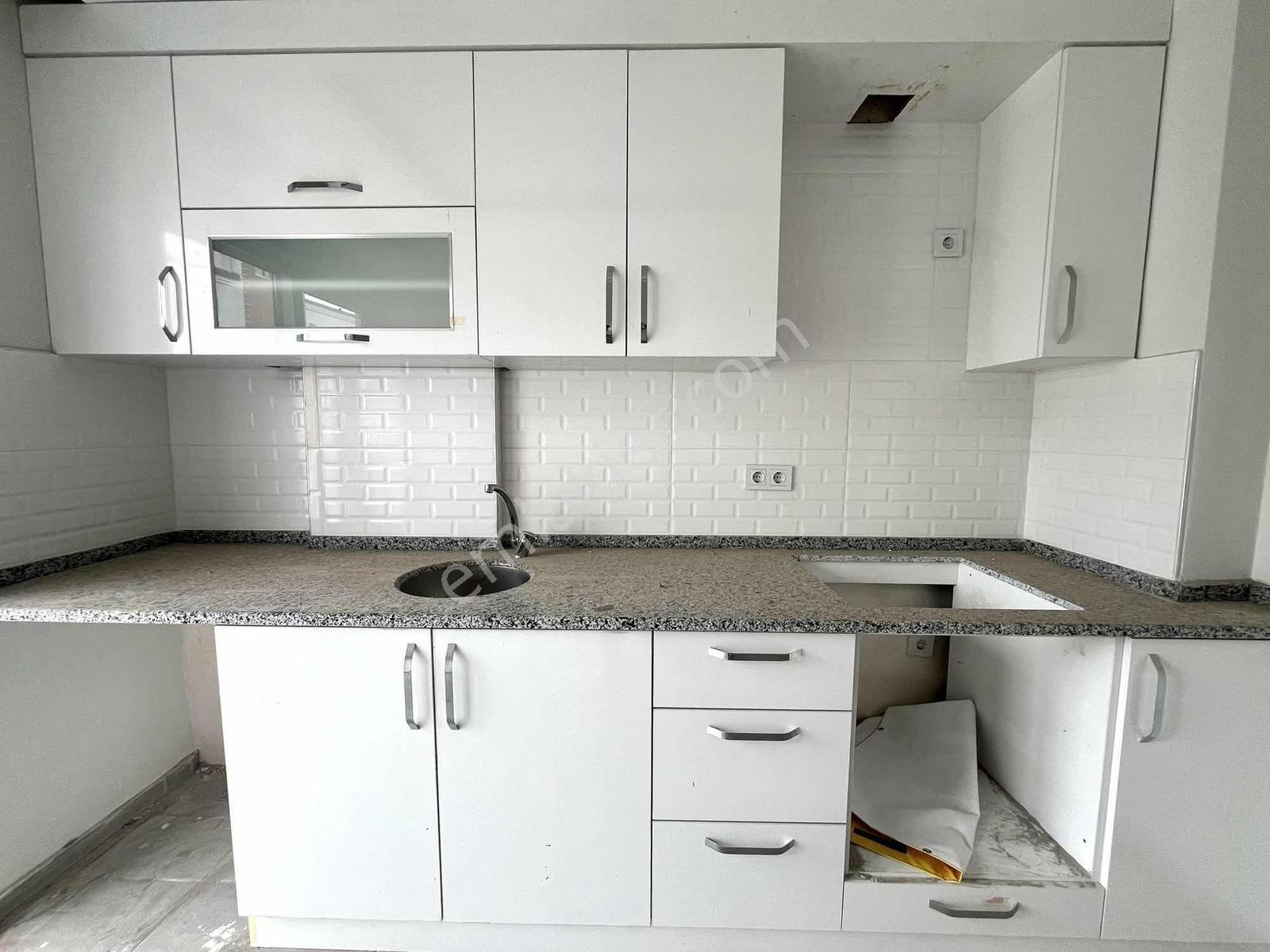 Sıfır İskanlı 3+1 Full Kredili Tramvaya 800 M Eminevim'e Uygun - Görsel 28