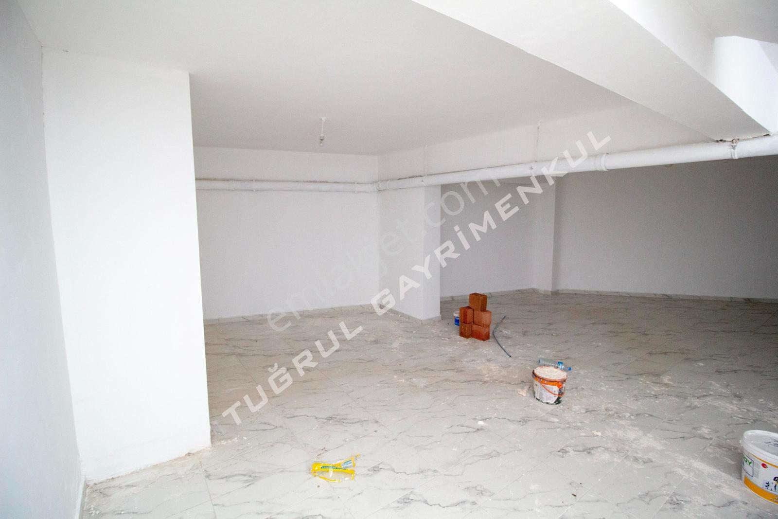 Çalı Merkez'de Ana Cadde Üstü Kiralık Dükkan Çift Kat 600m2 - Görsel 8