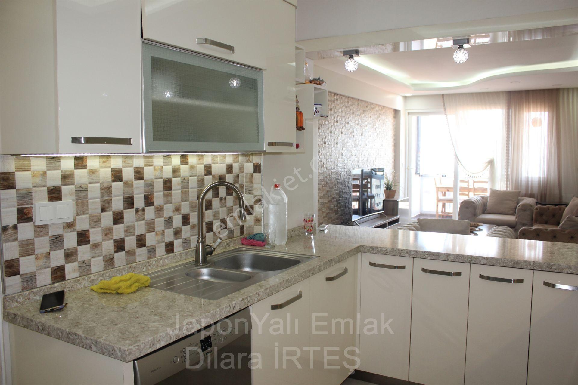 Mithatpaşa Cadde Yakını Deniz Manzaralı Full Eşyalı Kiralık Dair - Görsel 15