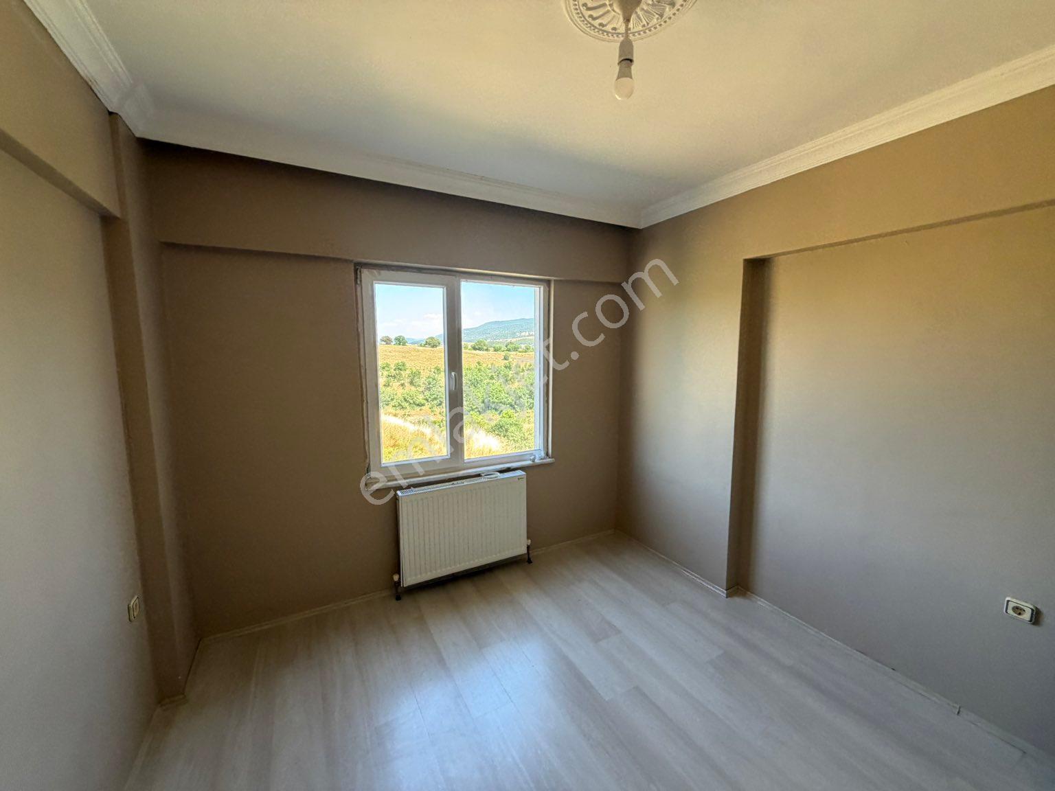 Karabük 100. Yıl Mahallesinde Ara Kat Geniş 1+1 Daire Kiralıktır - Görsel 17