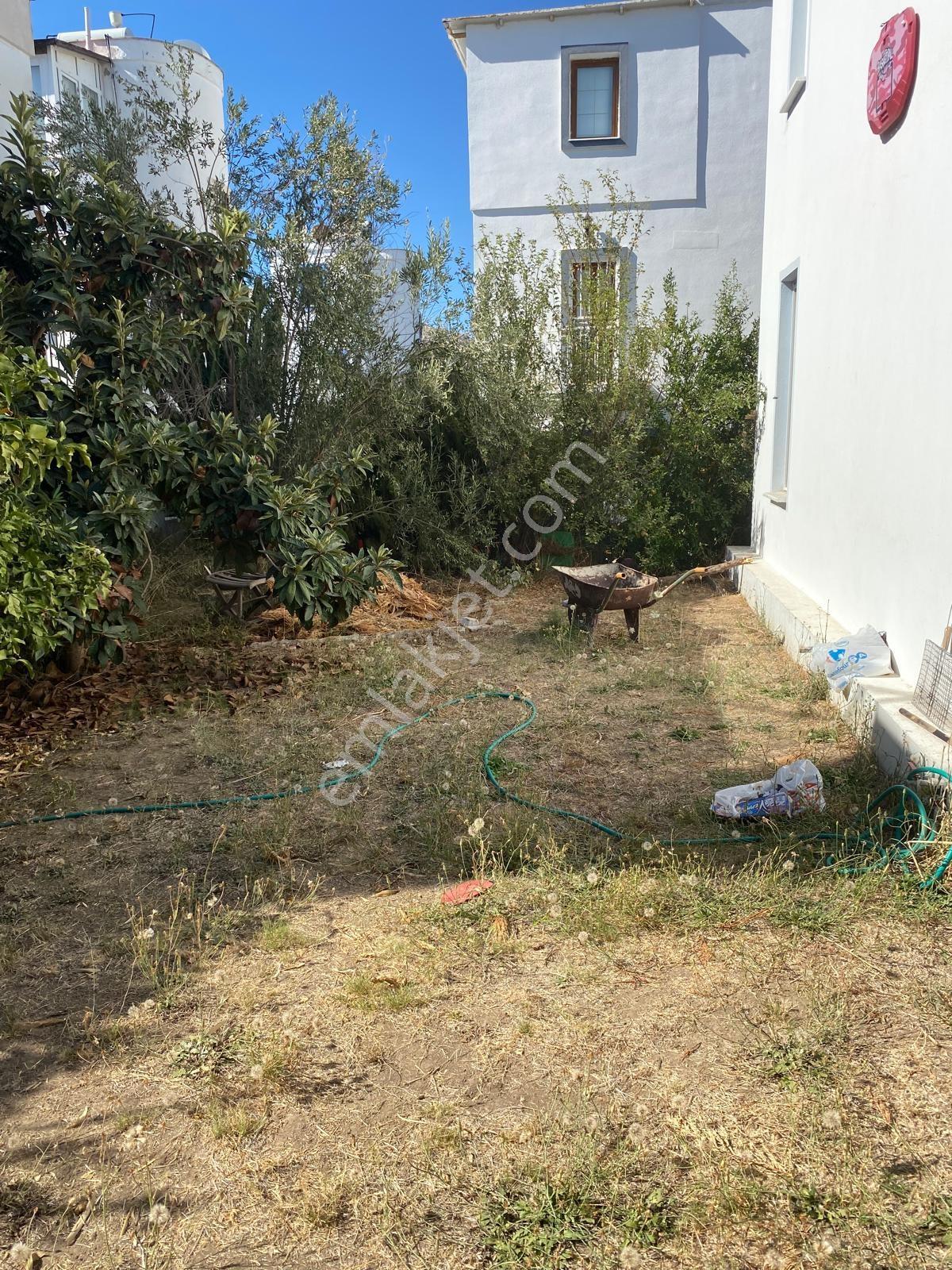 Bulut Villas Dan Bodrum Turgutreis Merkezde Mustakil Bahçeli 3+1 - Görsel 12