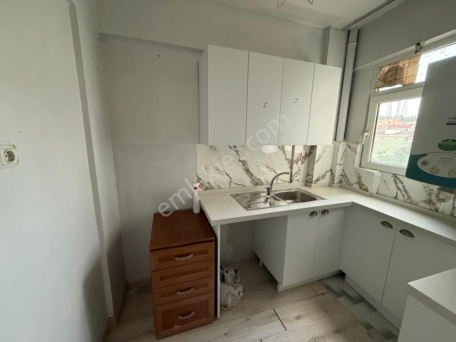 Edirne Taşlıkta Merkezi Konumda Kiralık 2+1 - Görsel 5