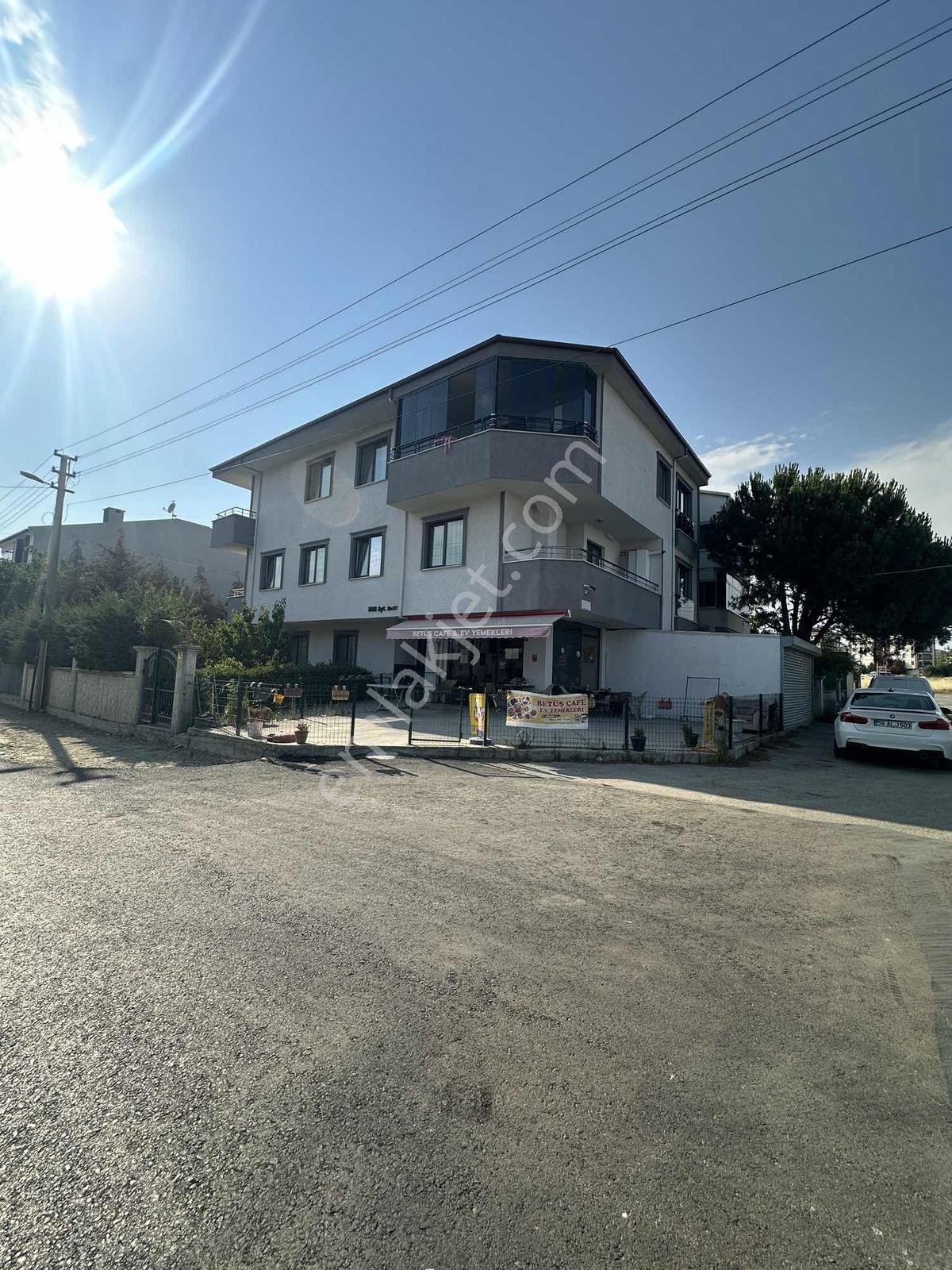 Rumeli Okullar Bölgesinde Kiralık Dükkan - Görsel 18