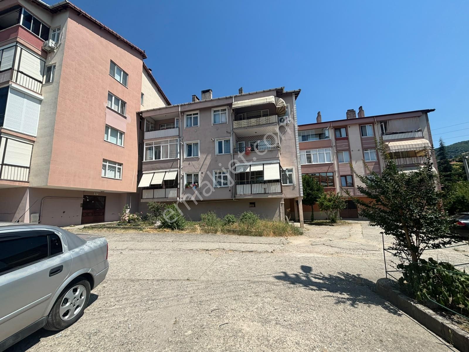 Değirmendere Güzel Konumda Site İçi 3+1 Satılık Daire