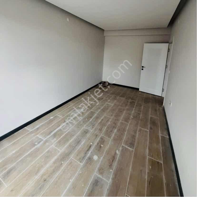 Tuncaygül'den Satılık Merkezi Konum 1+1 Sıfır Daire - Görsel 6