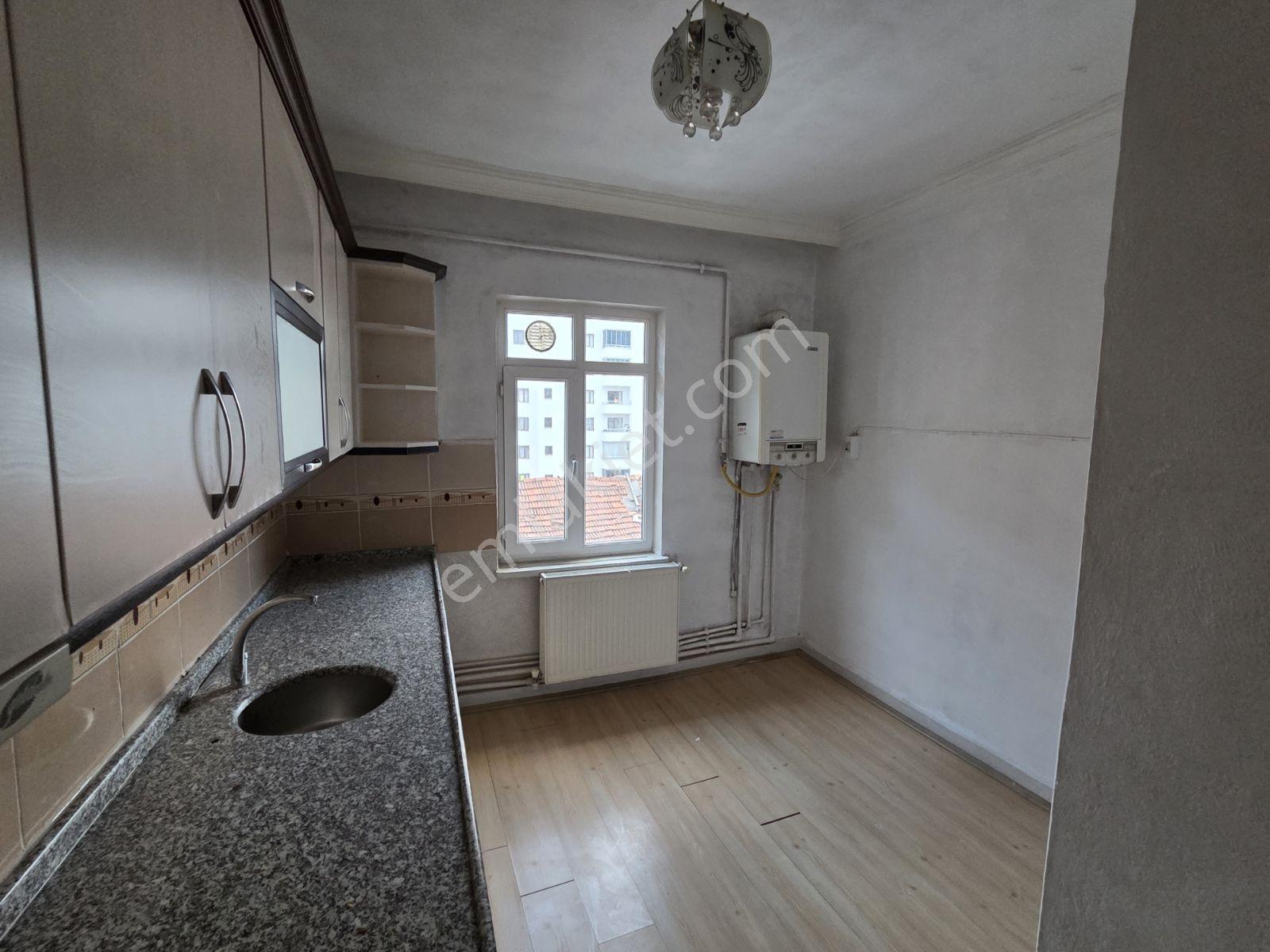 Depozito Yok! Rızaiye Mh. Kubbeli Camii Sırasında 3+1 Kiralık - Görsel 15