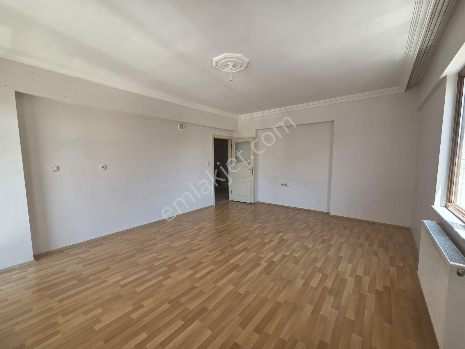Depozito Yok! Üniversiteye Yürüme Mesafesinde 3+1 Kiralık Daire - Görsel 16