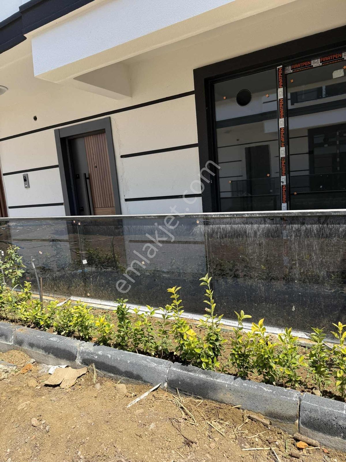 Tarcanlardan Başiskele Yenişehirde Kiralık 4+1 Lüks Villa - Görsel 3