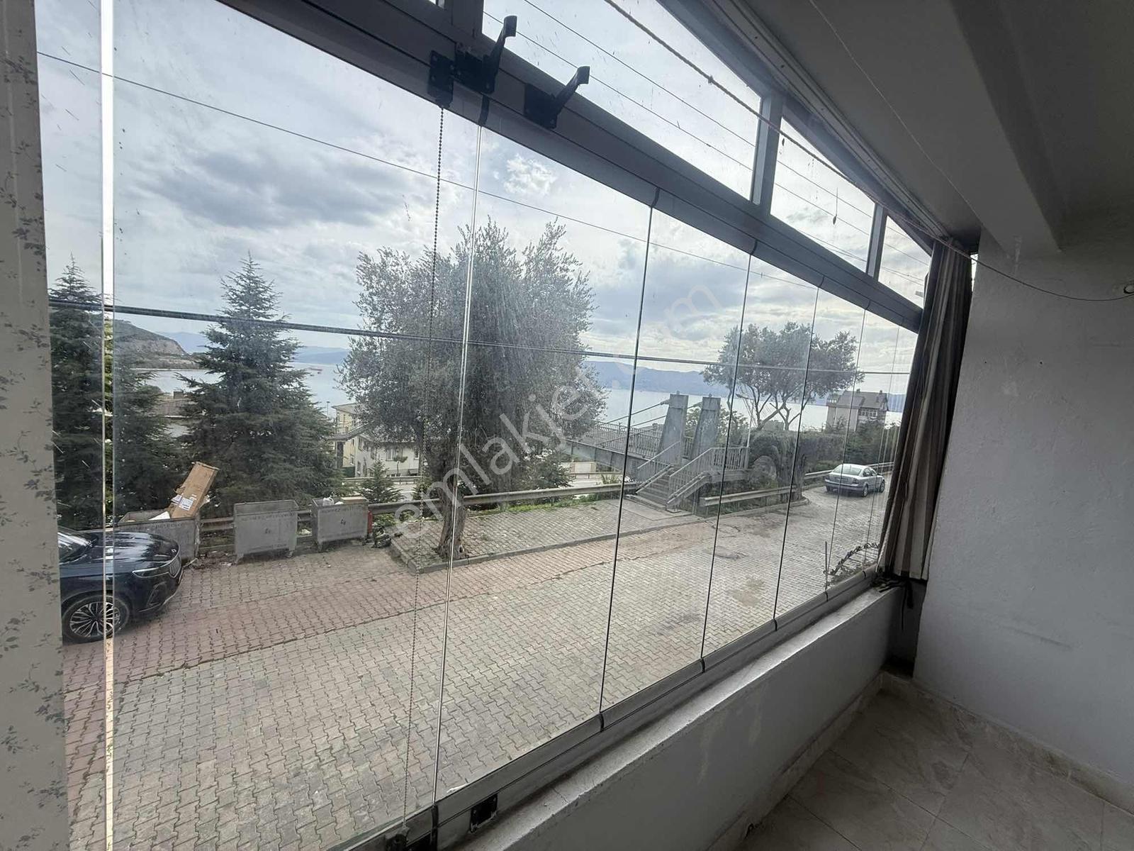 Tarcanlar'dan Hereke Hacı Akif Mah Deniz Manzaralı Kiralık Daire - Görsel 6