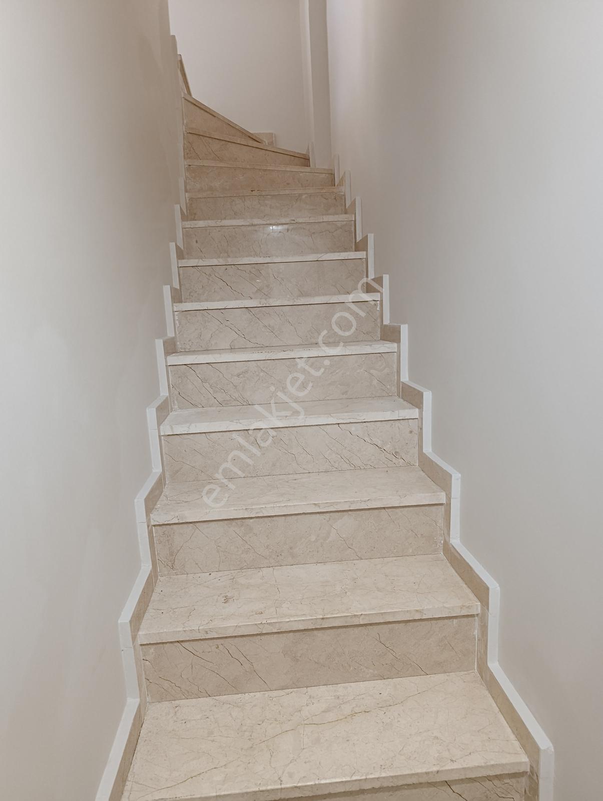 Ortadağ Merkezde Kiralık 4+1 Ters Dubleks Daire - Görsel 21