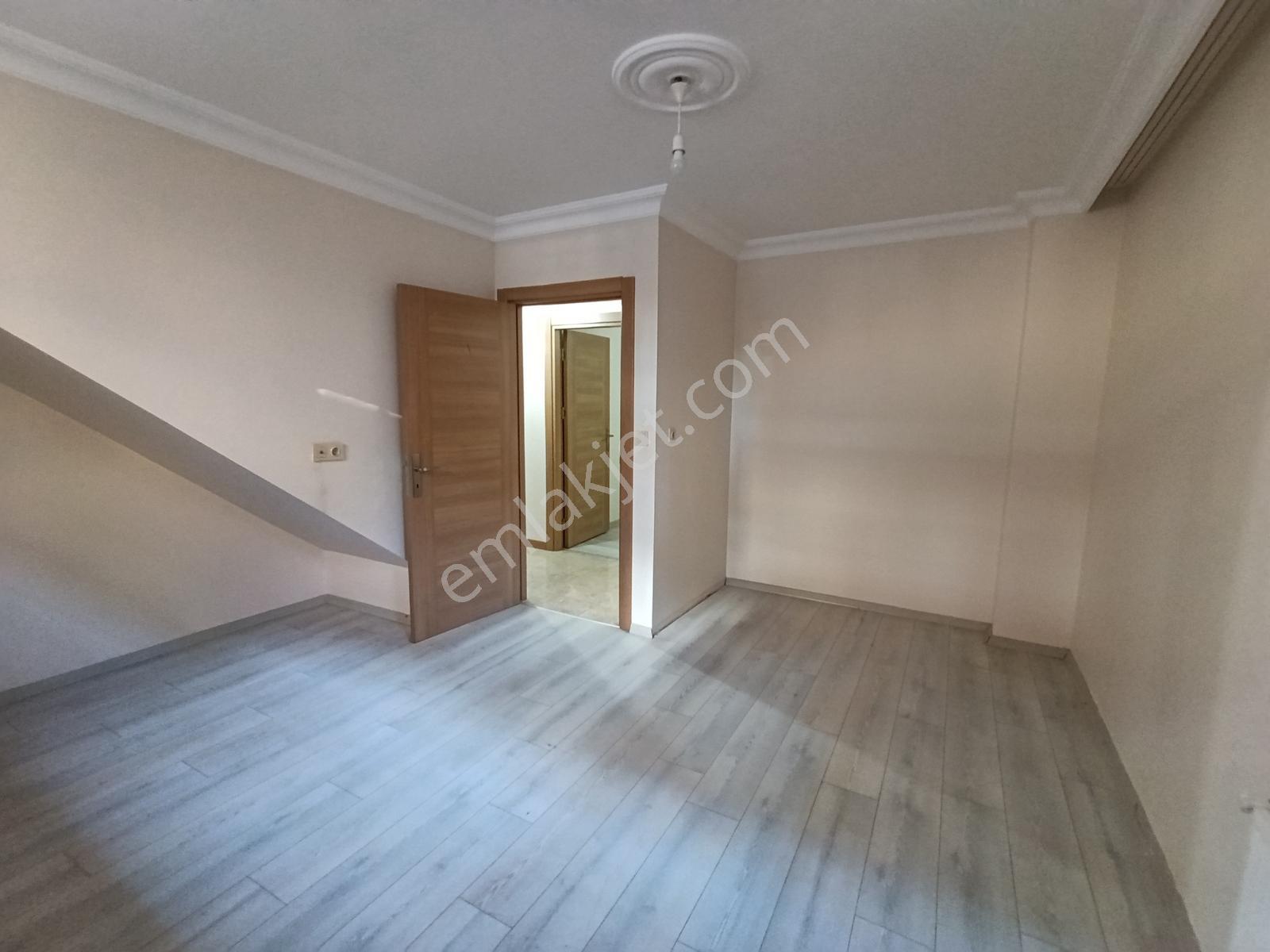 Ortadağ Merkezde Kiralık 4+1 Ters Dubleks Daire - Görsel 20