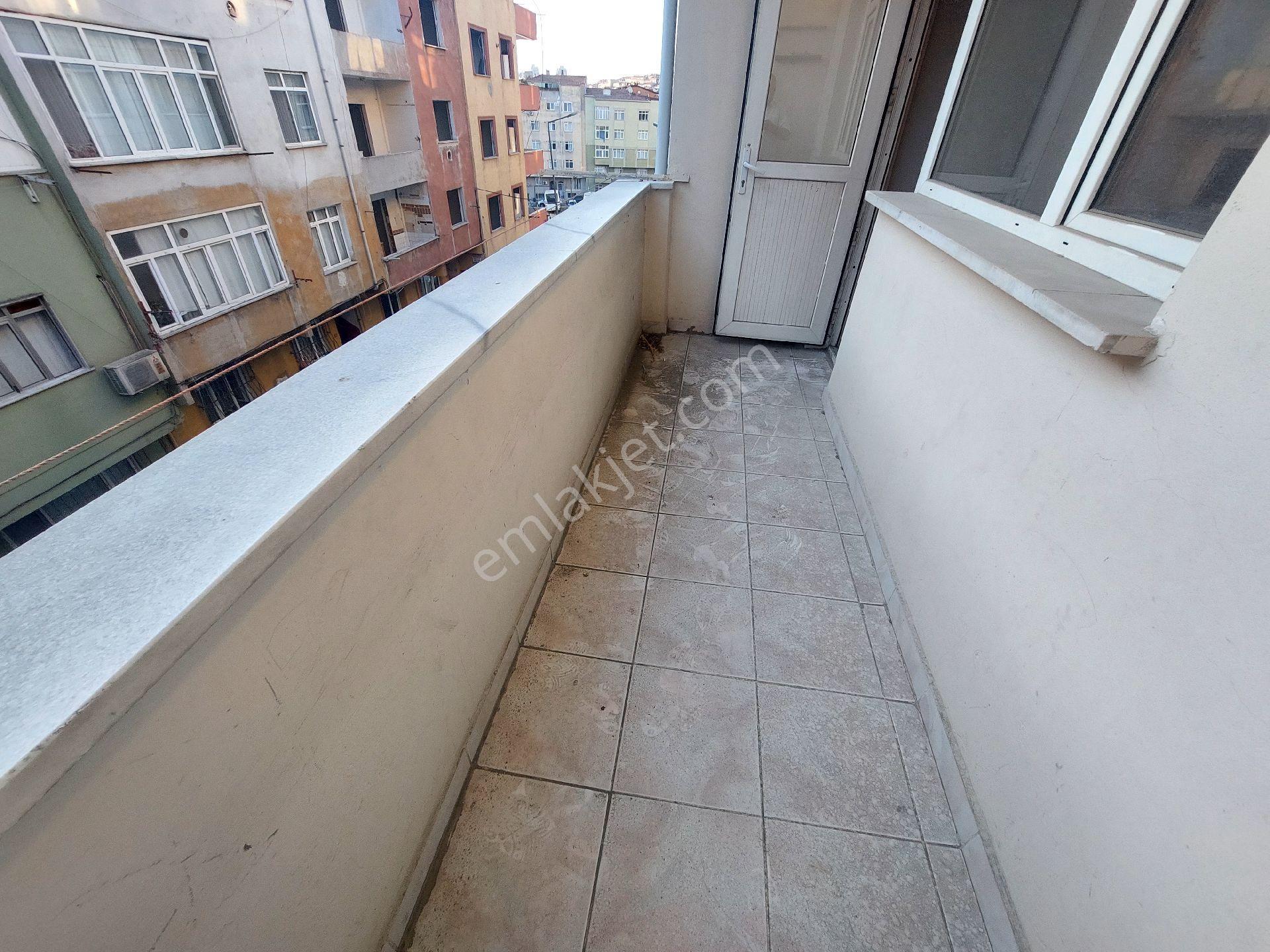Gazi Osman Paşa Fevzi Çakmak Mahallesinde Kiralık 2+1 95 M2 Daire - Görsel 19