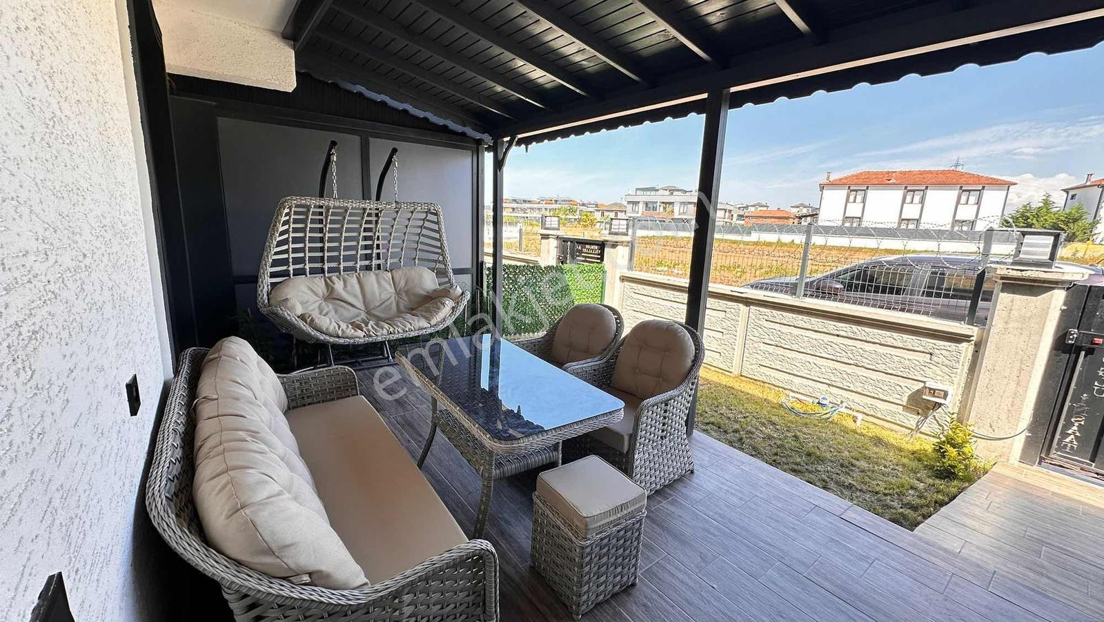 Özmen Emlak İnşaattan Kiralık 3+1 Villa - Görsel 3