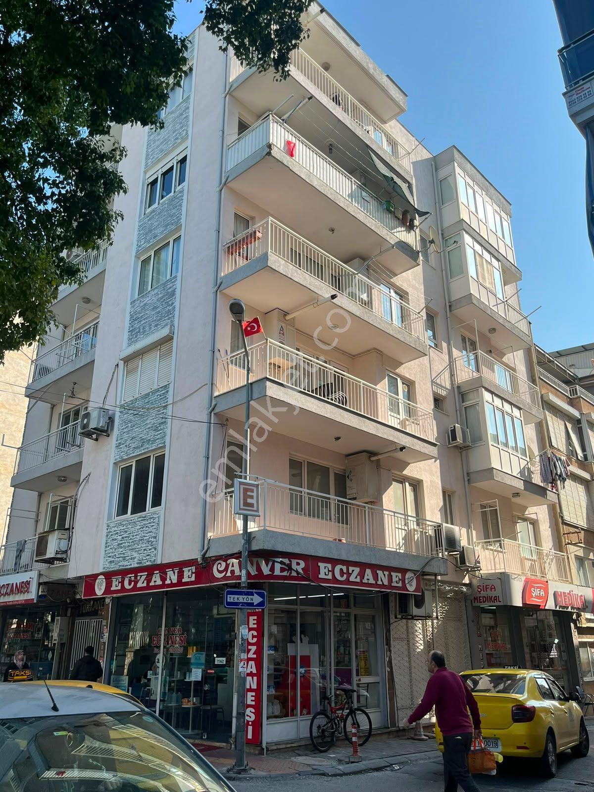 Aydın Efeler Eski Devlet Hastanesi Karşısında 2+1 Satılık Daire 115 M2 - Görsel 20