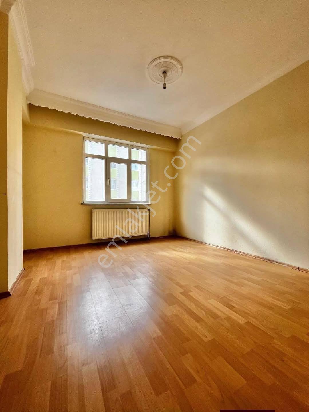 Kapaklı Vatan Caddesinde Cadde Cephe Kiralık Daire!!! - Görsel 6