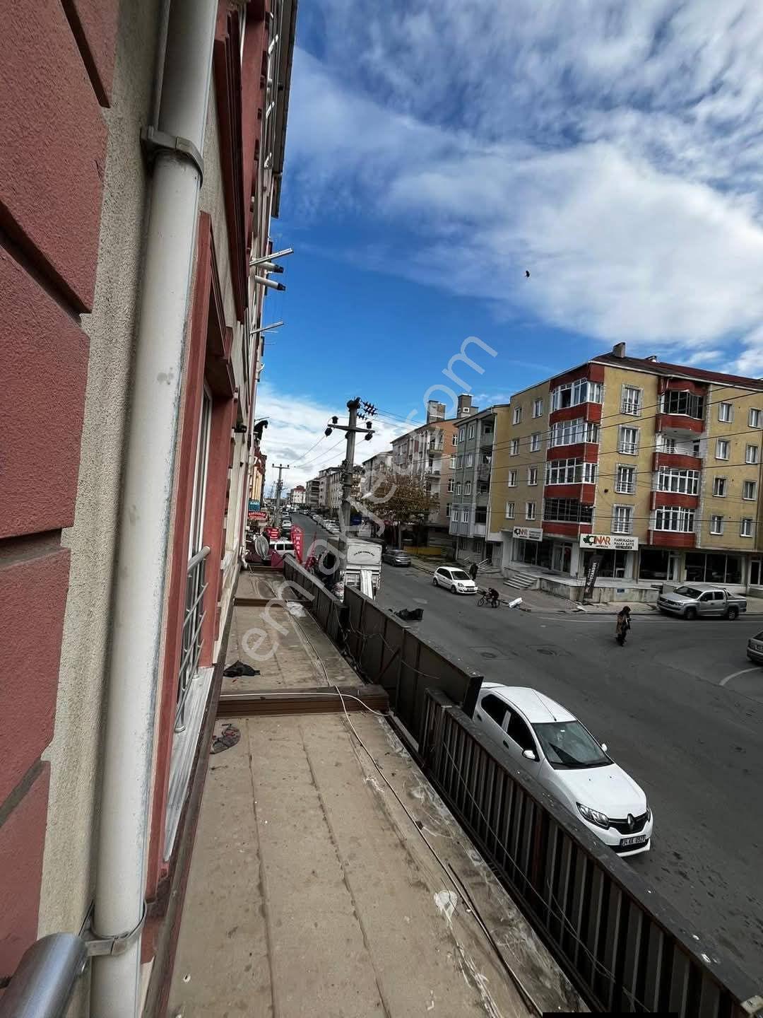 Kapaklı Vatan Caddesinde Cadde Cephe Kiralık Daire!!! - Görsel 12