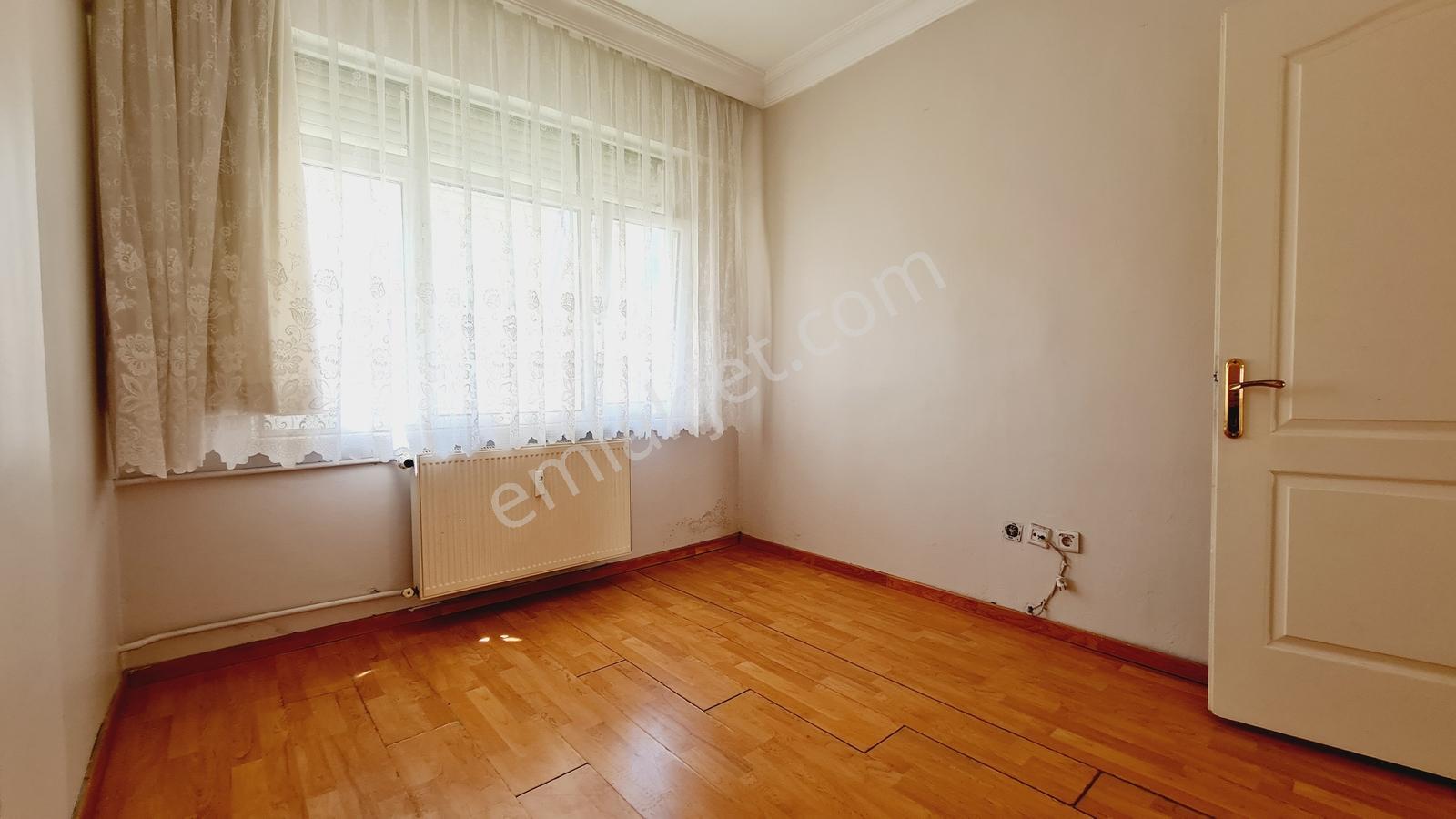 Zuhuratbaba Yücetarla Caddesine Meydana Yakın 110m2 3+1 Arakat - Görsel 19